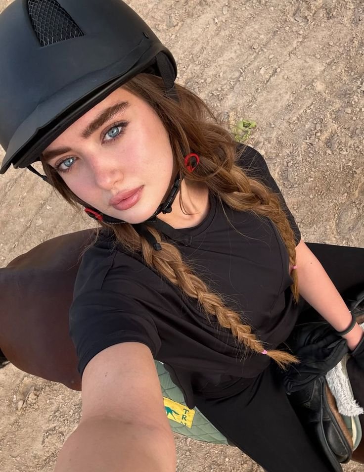 Isabella Davis